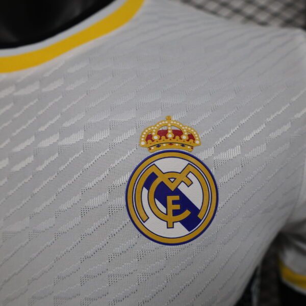 2024-2025 Real Madrid Limited Edition Snake Design Jersey – Premium Fan & Player Shirt - 图片 6