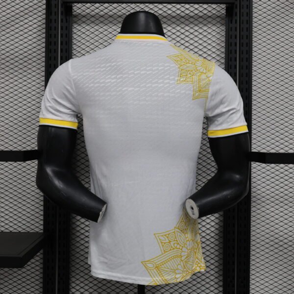 2024-2025 Real Madrid Limited Edition Snake Design Jersey – Premium Fan & Player Shirt - 图片 3