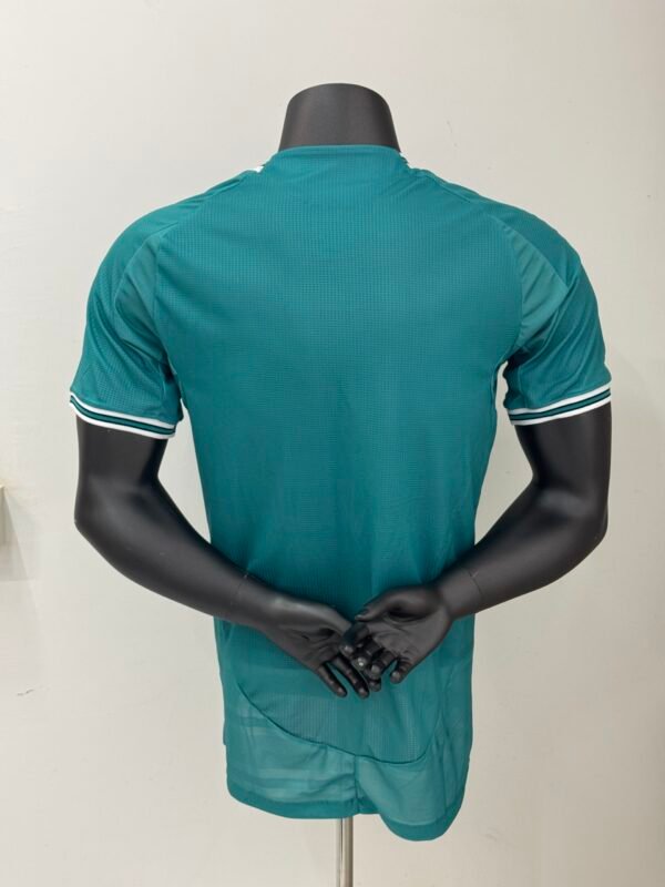 2025-26 Adidas Liverpool Home Kit - 图片 3