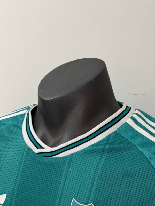 2025-26 Adidas Liverpool Home Kit - 图片 8